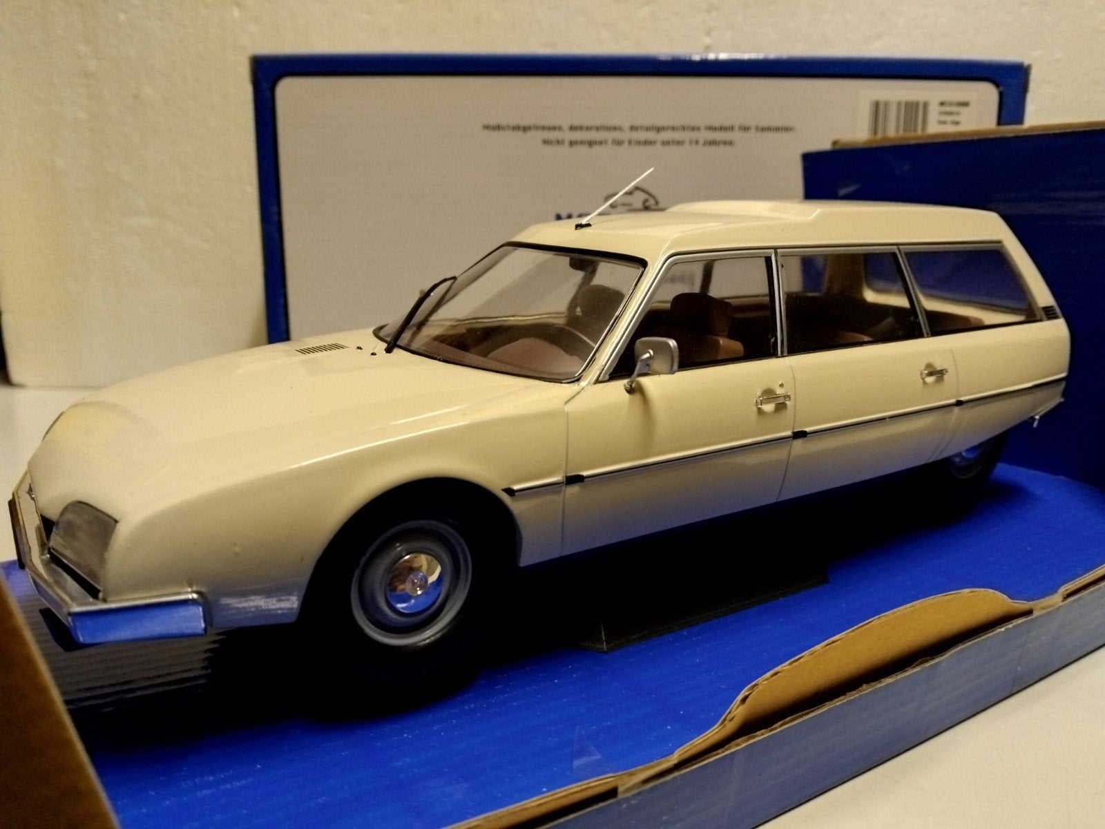 Citroen CX Station Break beige creme Mcg metal 1:18 KRD, Ophalen of Verzenden, Zo goed als nieuw, Auto, Overige merken