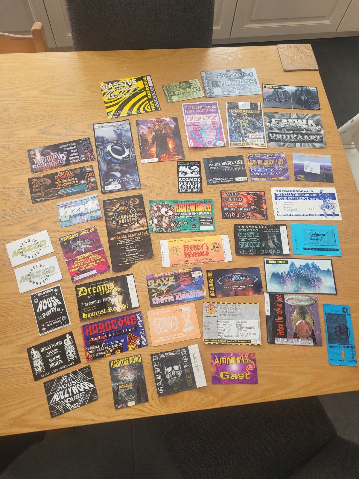 Diverse hardcore gabber entreekaarten ( thunderdome house ), Ophalen of Verzenden, Gebruikt
