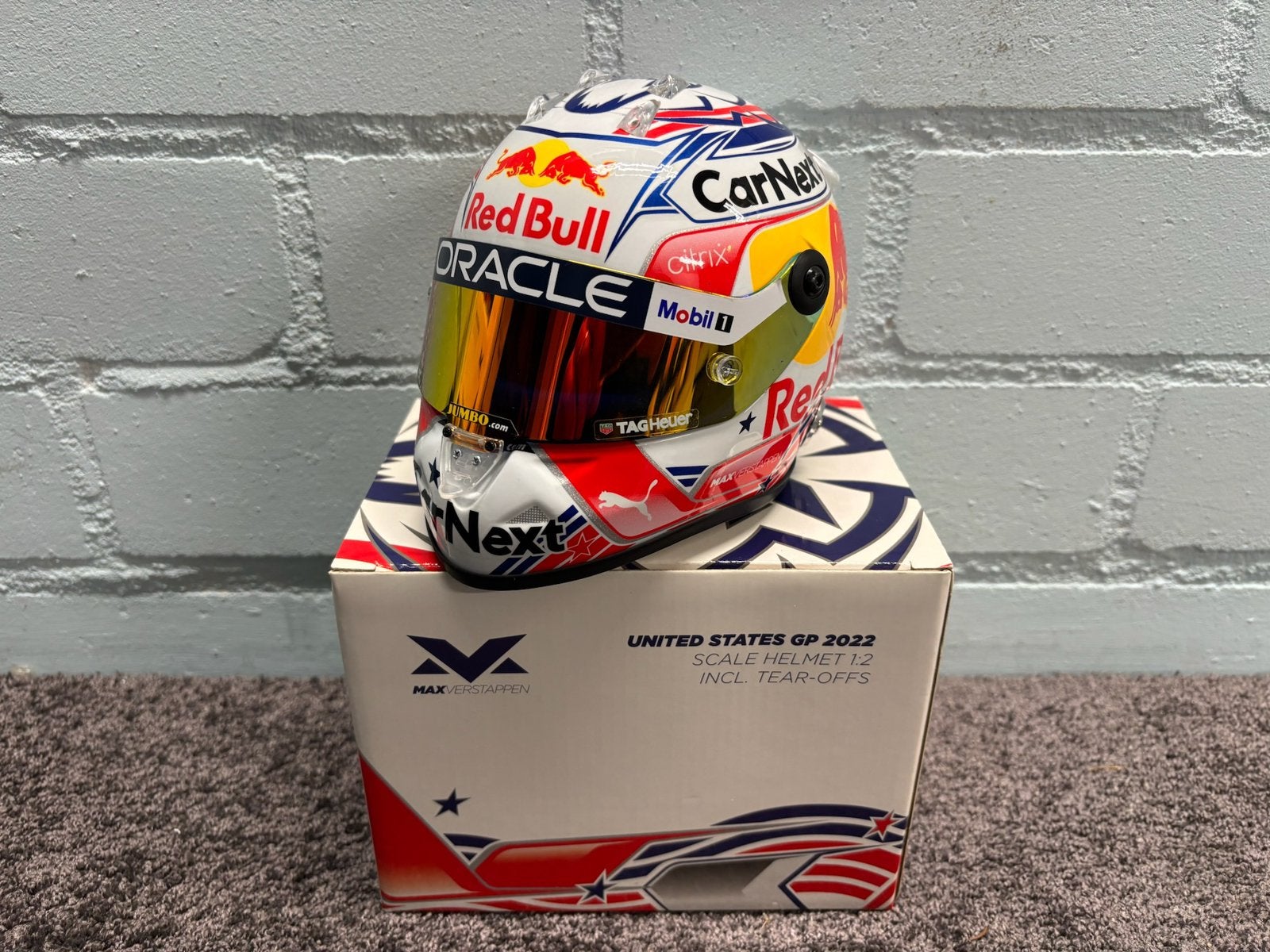 Max verstappen helm 1:2 usa 2022, Ophalen of Verzenden, Zo goed als nieuw, Formule 1
