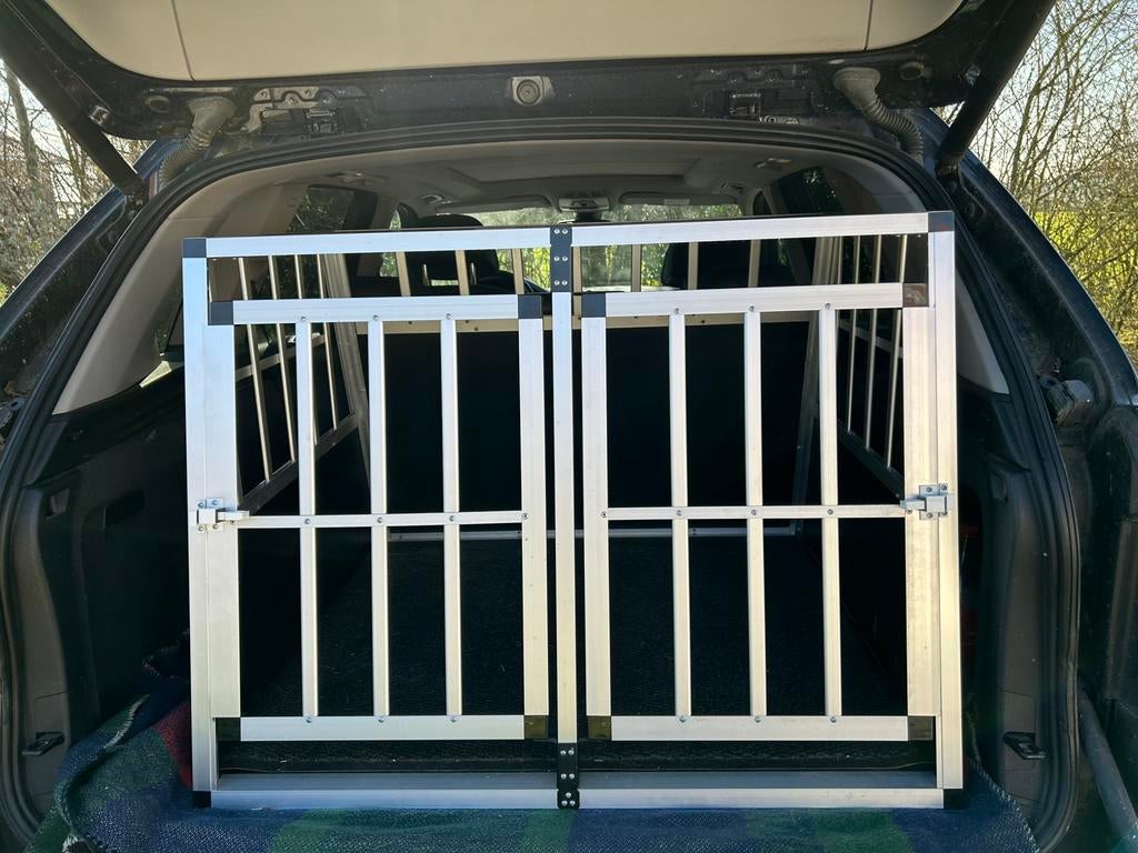 Te koop Hondenbench past in bmw x5 voor grote hond, Ophalen, Zo goed als nieuw