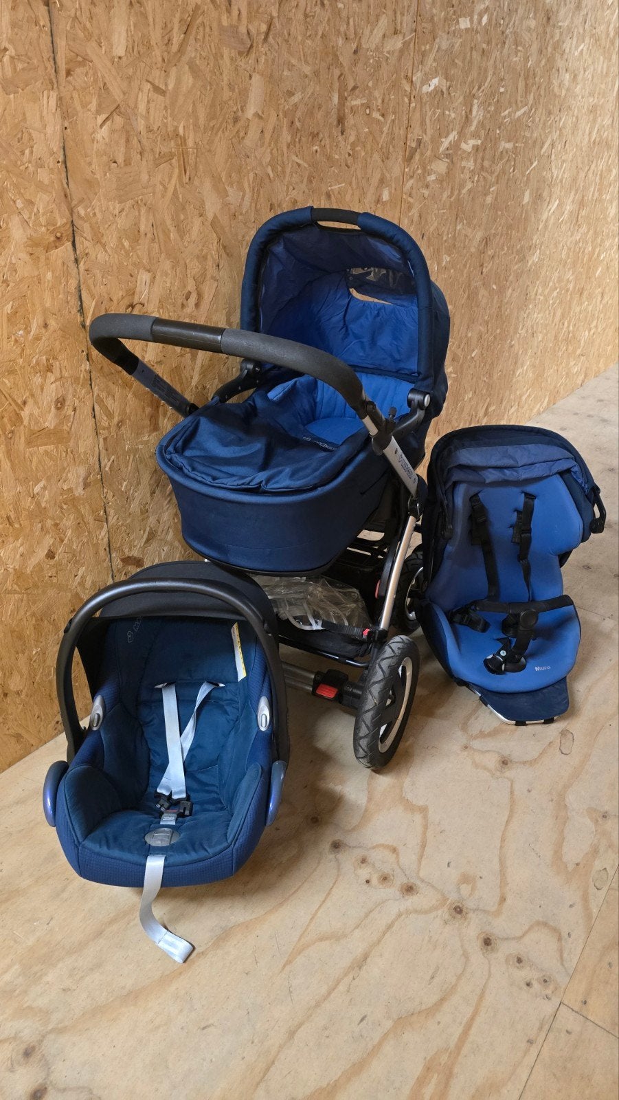 Maxi-Cosi Mura 4 kinderwagen met autostoel en accessoires, Kinderen en Baby's, Kinderwagens en Combinaties, Gebruikt, Combiwagen