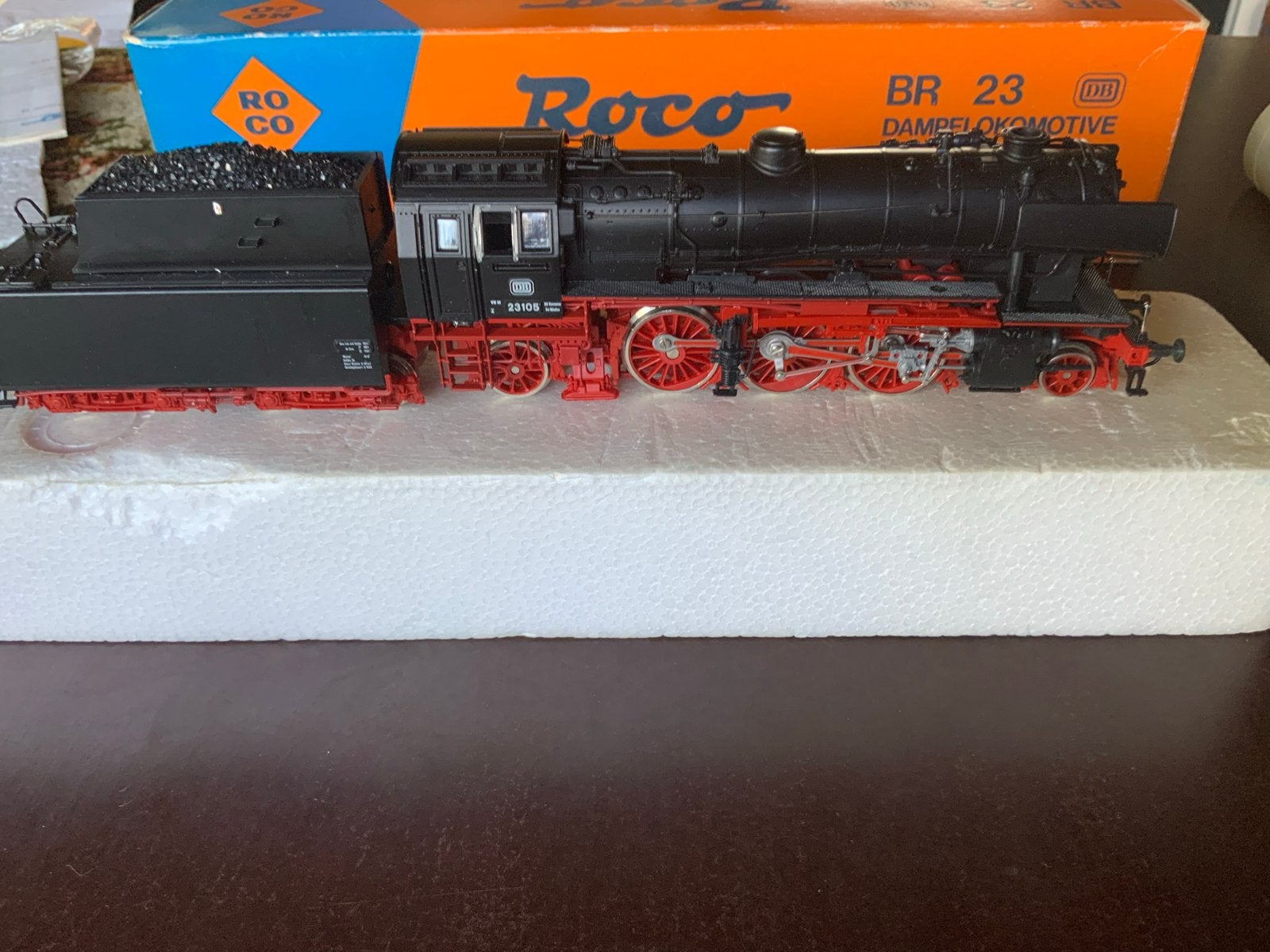 Roco BR 23 Stoomlocomotief met 2 NS-rijtuigen en trafo, Ophalen, Treinset, Gelijkstroom, Zo goed als nieuw