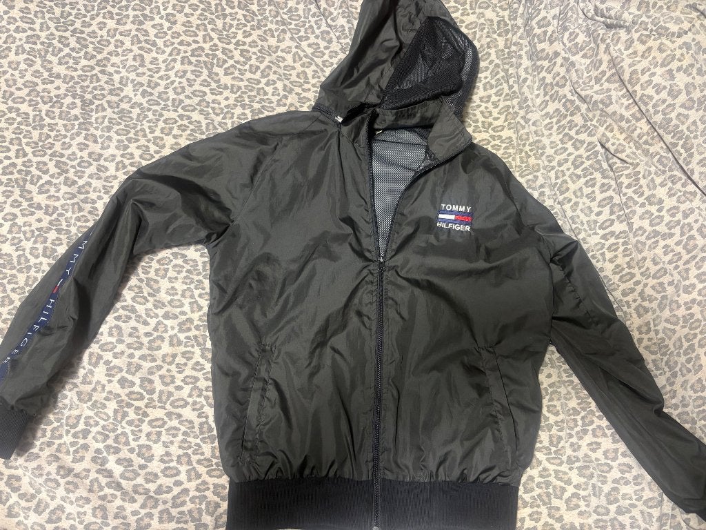 Tommy Hilfiger windbreaker, Zwart, Tommy Hilfiger, Ophalen of Verzenden, Zo goed als nieuw