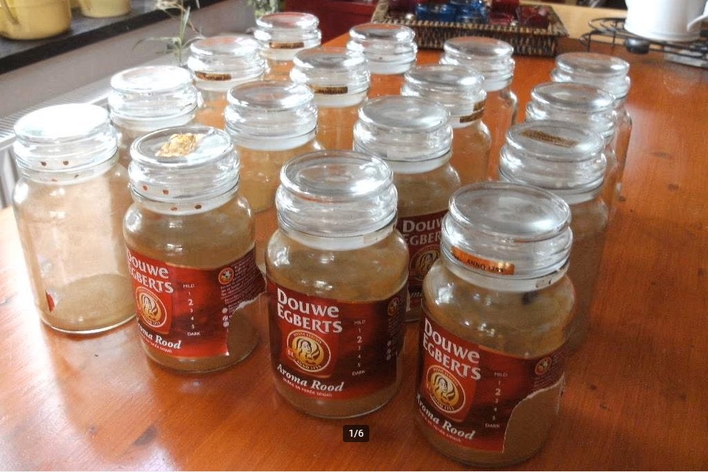 3 Glazen Moccona voorraadpotten. Douwe Egberts., Met deksel, Pot, Bus of Blik, Ophalen of Verzenden, Overige merken