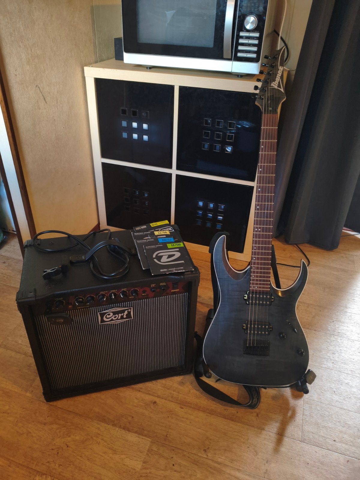 Ibanez RG42FM elektrische gitaar met Cort versterker, Ophalen, Ibanez, Met versterker, Zo goed als nieuw