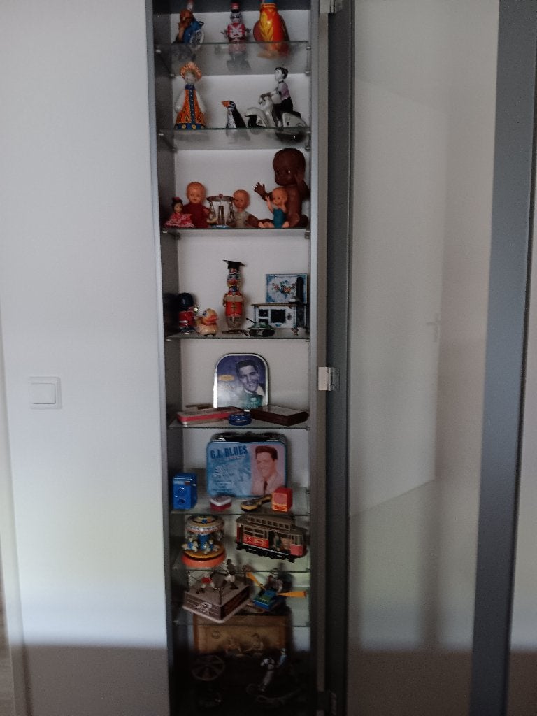 Vitrinekast met inhoud, Ophalen, Met deur(en), Nieuw, 50 tot 100 cm