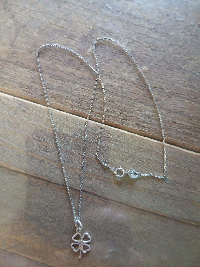 Zilveren halsketting met klavertje 4 hanger, Ophalen of Verzenden, Zilver