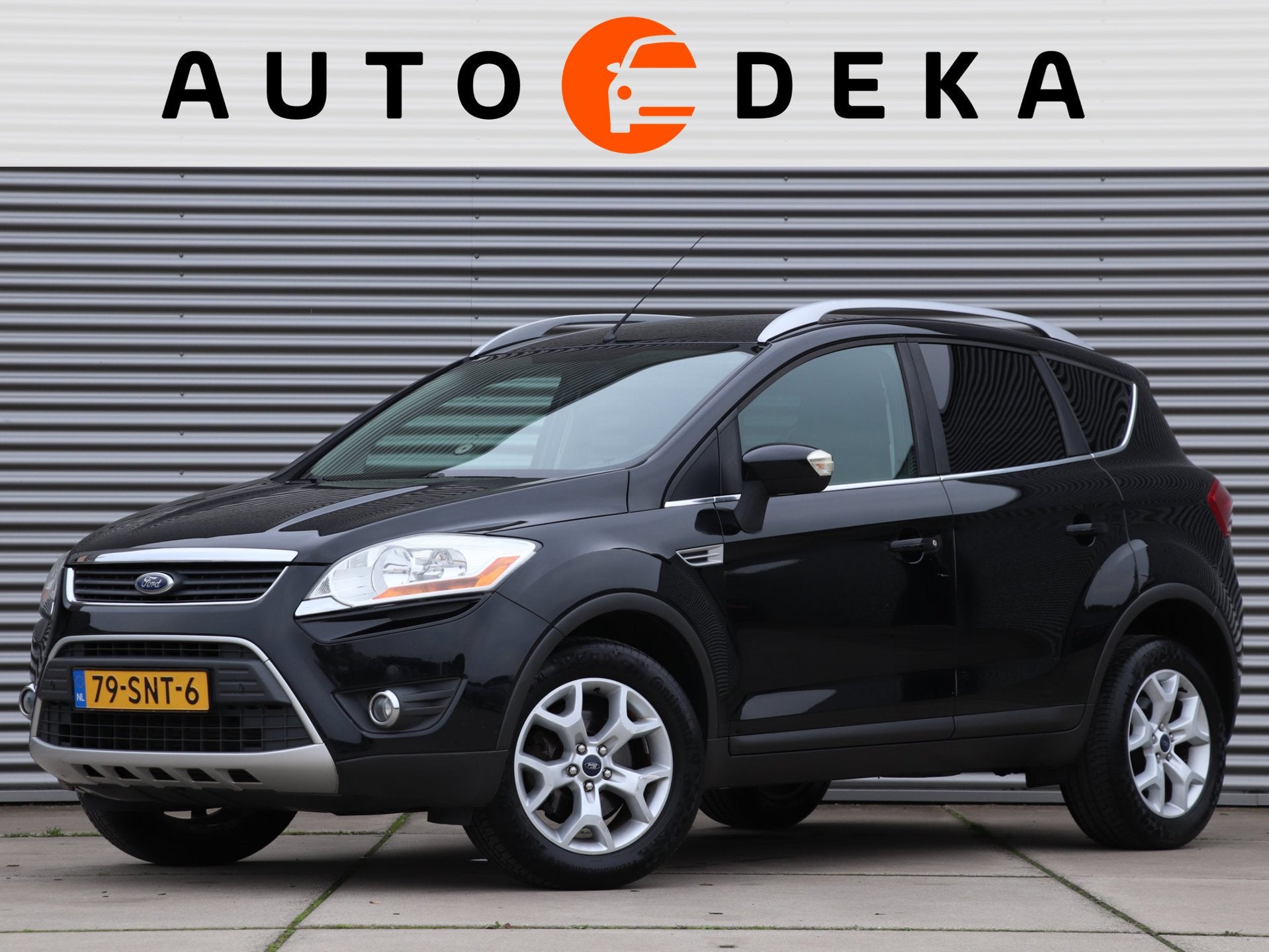 Ford Kuga 2.5-20V Turbo Trend Automaat *Stoelverw.*, Auto's, Stof, Gebruikt, Zwart, 10 km/l