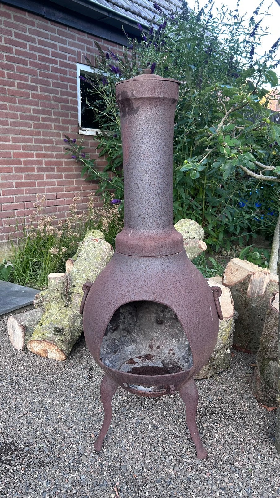 Rustieke stevige gietijzeren vuurhaard / tuinhaard / kachel, Ophalen, Gebruikt