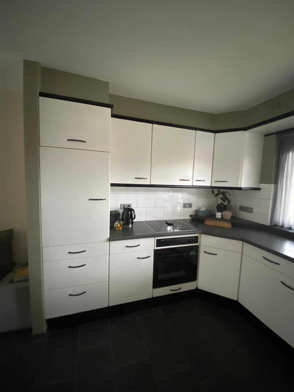 Complete keuken met vaatwasser, koelkast en kookplaat, Ophalen, Gebruikt, Wit, Hoekkeuken