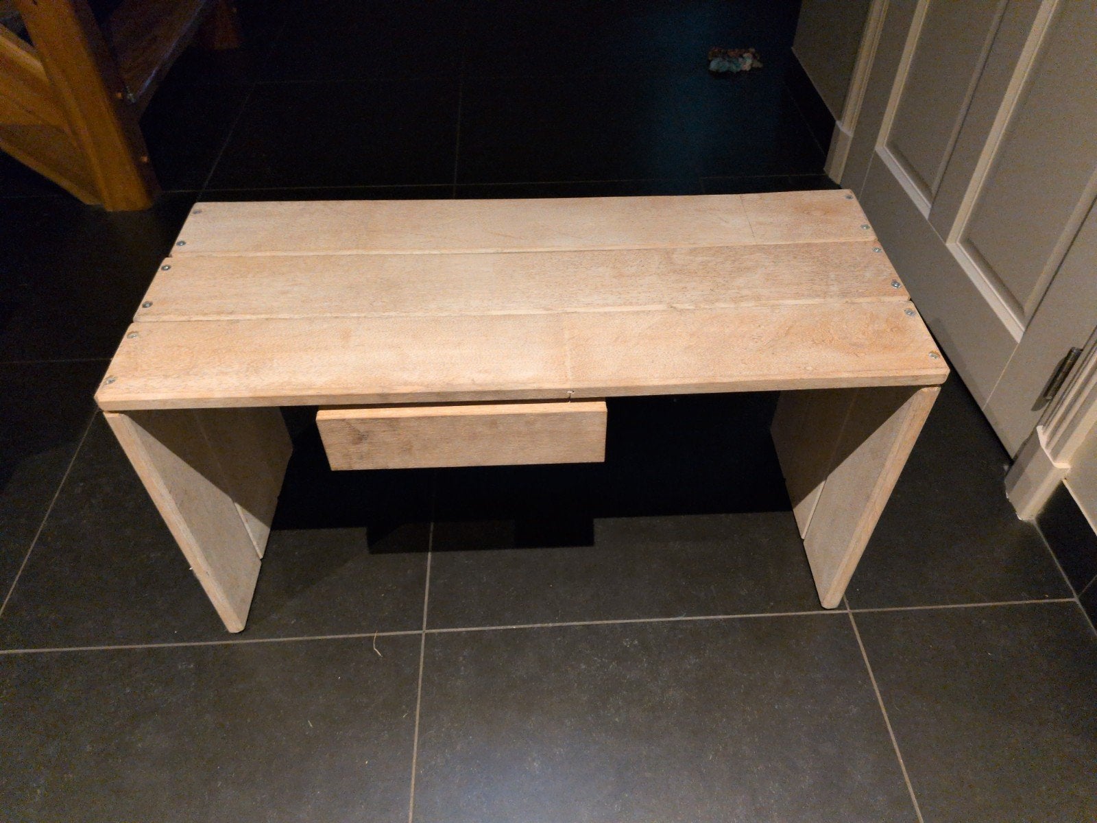 Tafeltje met lade, Huis en Inrichting, Tafels | Sidetables, Ophalen, Gebruikt, 50 tot 100 cm, Eikenhout