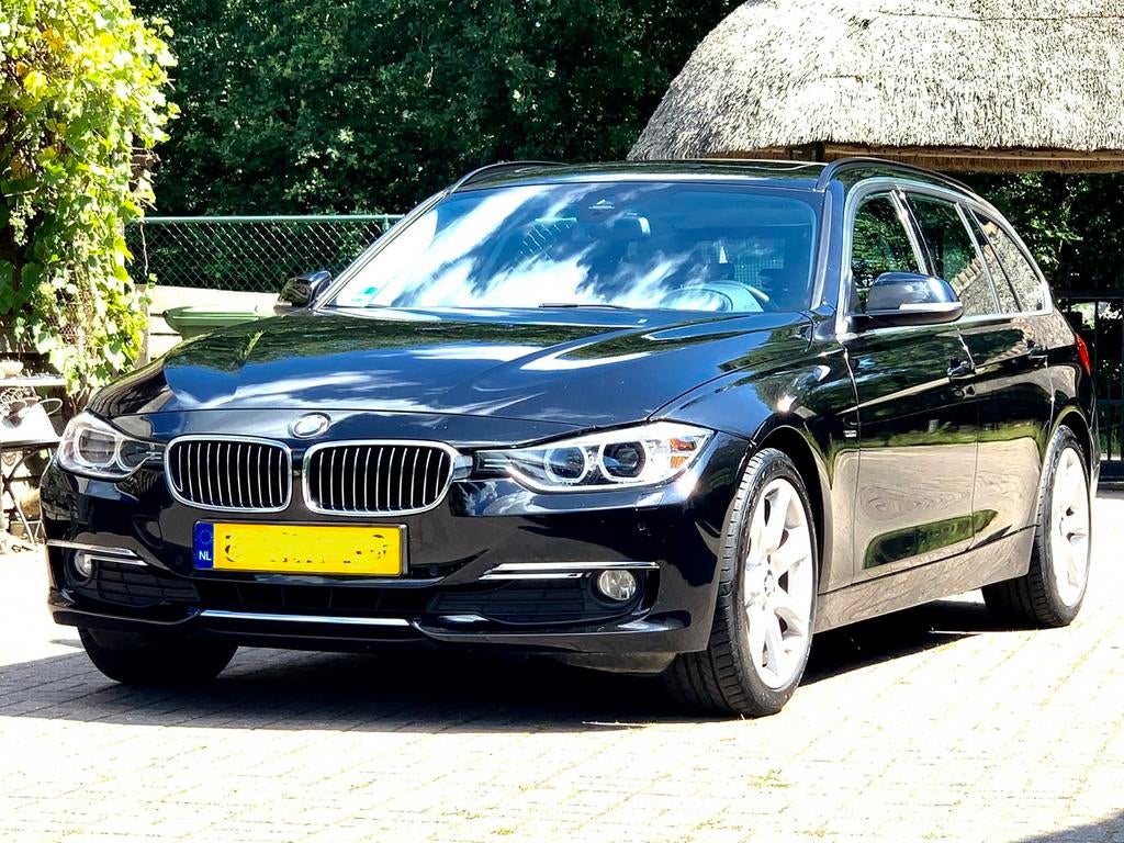 BMW 3-Serie 2.0 320D Xdrive Touring AUT 2013 Zwart, Auto's, BMW, Particulier, 3-Serie, Adaptieve lichten, Airbags, Airconditioning