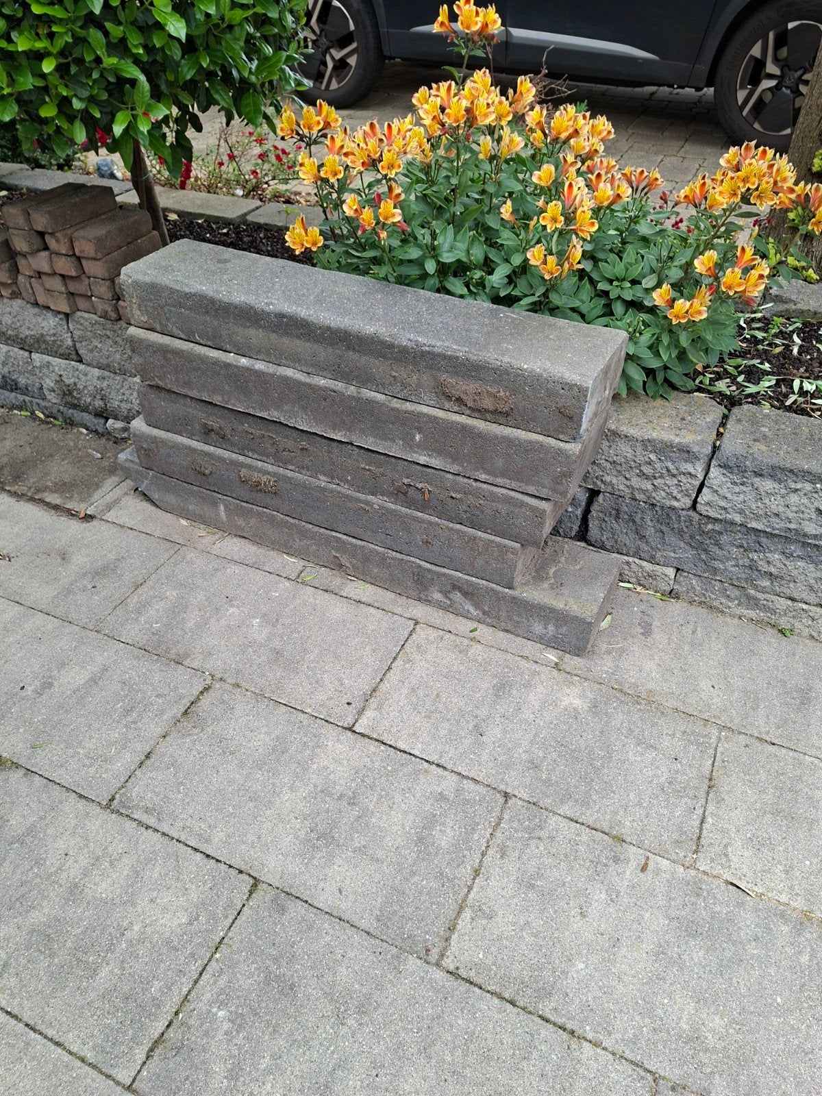 Gratis af te halen voor tuinaanleg., Tuin en Terras, Ophalen, Gebruikt, Biels, Beton