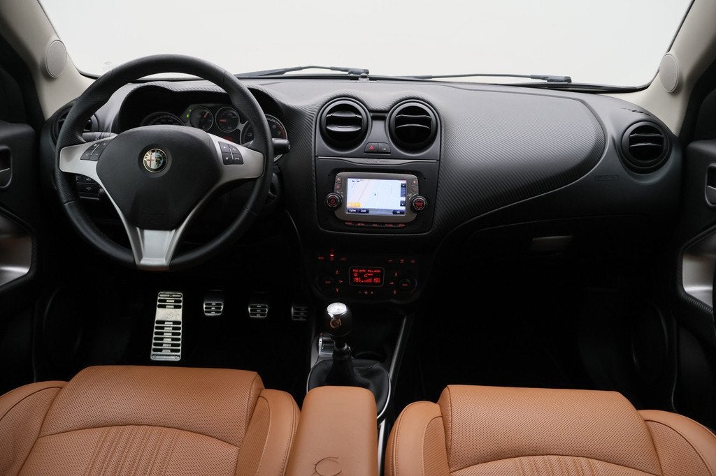 Alfa Romeo MiTo 0.9 TwinAir Esclusivo Leer, Navigatie, Clima, Voorwielaandrijving, 101 pk, Gebruikt, Euro 6