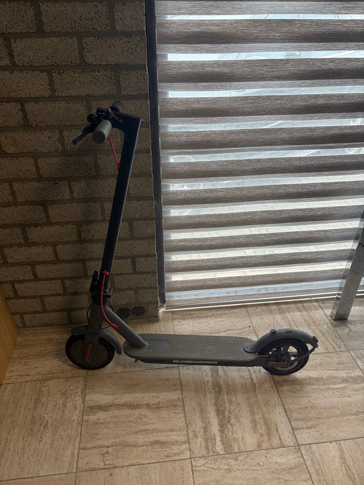 Xiaomi Mi Essential Elektrische Step - Zo goed als nieuw, Ophalen of Verzenden, Zo goed als nieuw, Elektrische step (E-scooter)