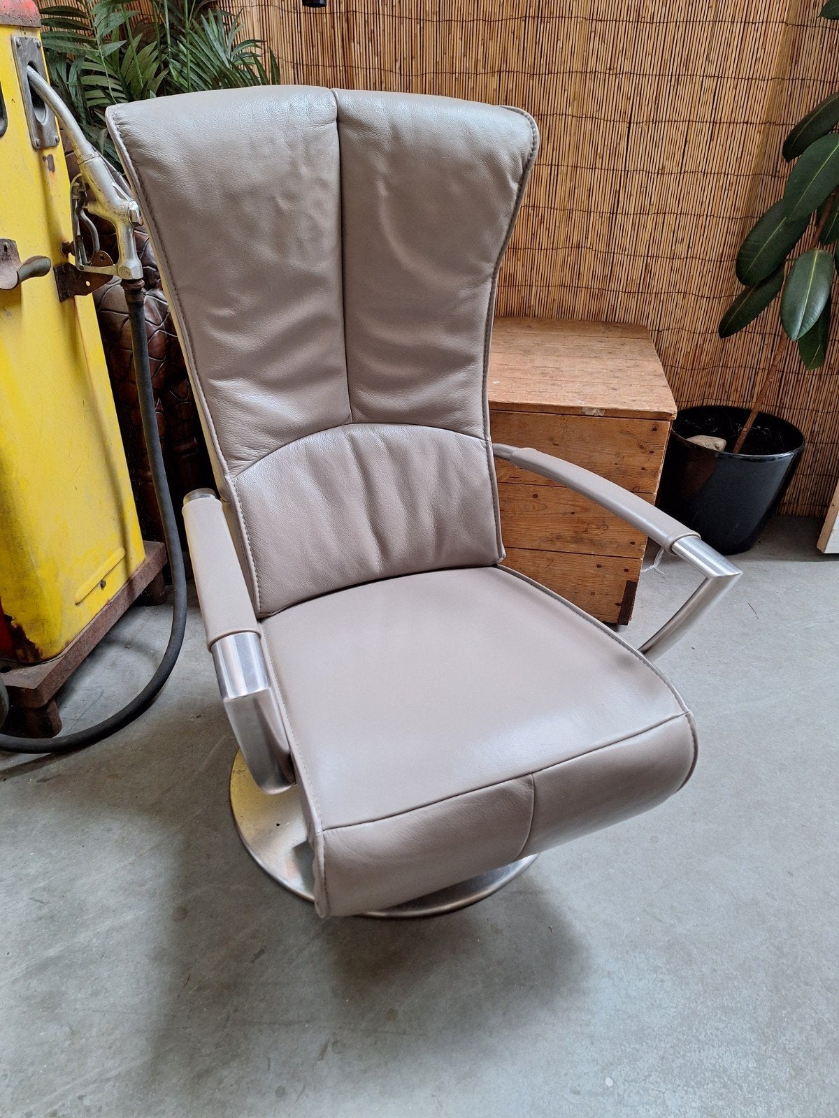 Design draai fauteuil, Huis en Inrichting, Fauteuils, Ophalen, Minder dan 75 cm, 50 tot 75 cm
