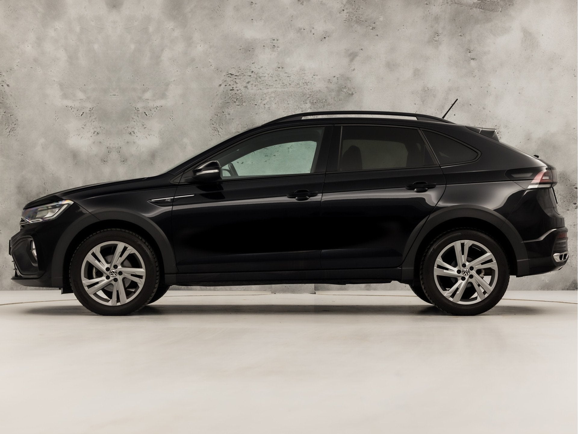 Volkswagen Taigo 1.0 TSI R-Line Automaat (2X R-LINE, VIRTUAL, Auto's, Gebruikt, Alcantara, Zwart, Origineel Nederlands