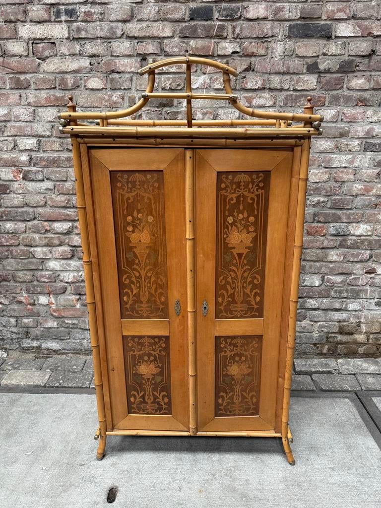 Frans antiek bamboe garderobe kanstje, Ophalen