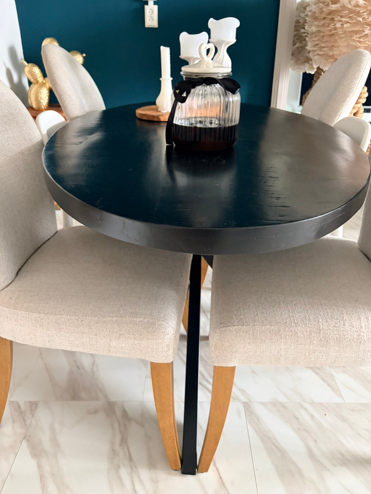 Ovale zwarte eettafel, Ophalen, 100 tot 150 cm, 200 cm of meer, Zo goed als nieuw
