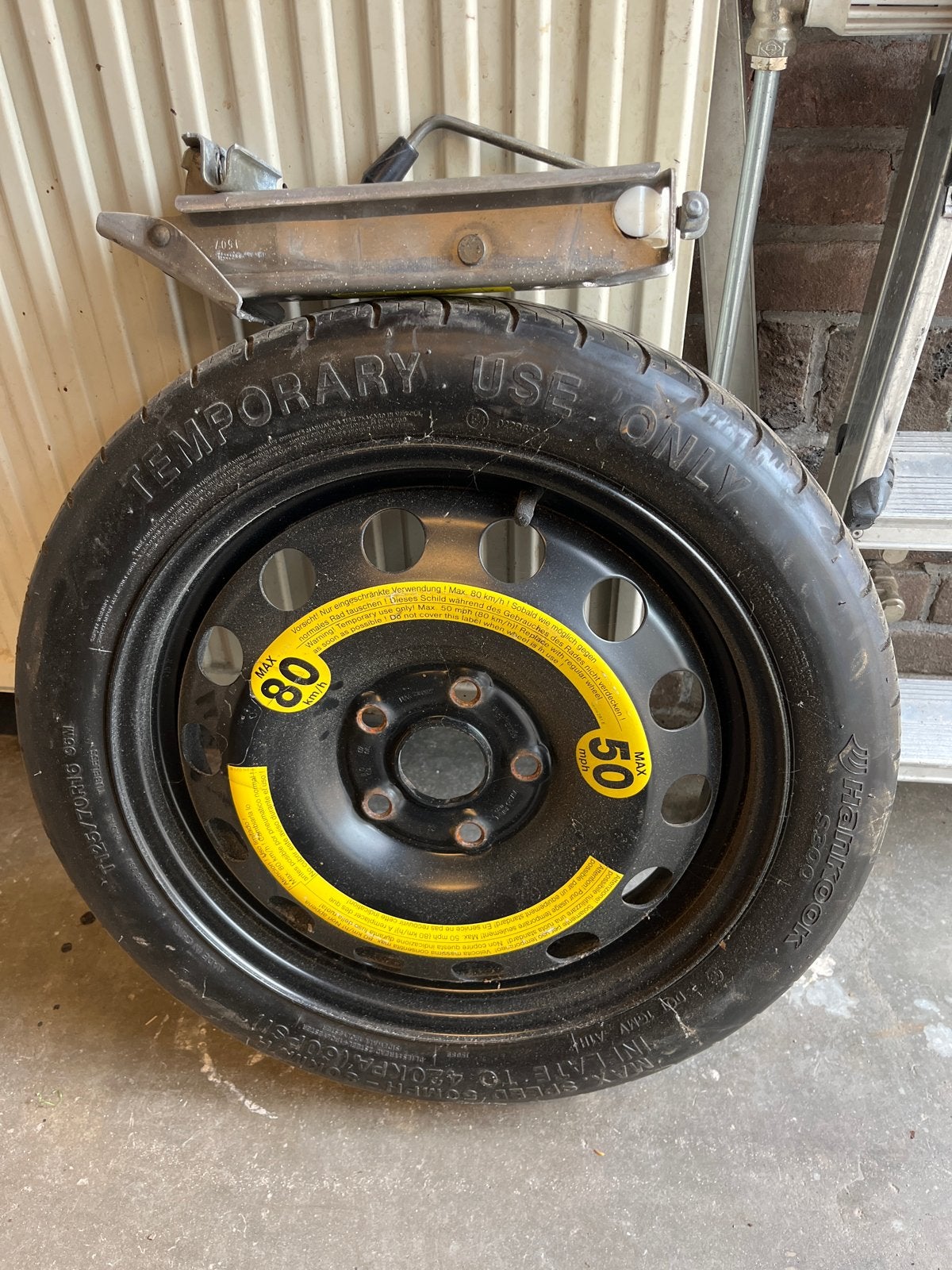 Thuiskomer 5x112 (125/70r16 )met krik voor VW Audi Bmw, Auto-onderdelen, Ophalen, Gebruikt, Volkswagen