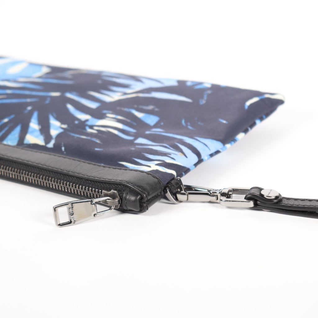Micheal Kors Wristlet Bag - Incl.Garantie (A), Michael Kors, Zo goed als nieuw, Support@michaelkors.com, 11 West 42nd Street
New York, NY 10036
United States