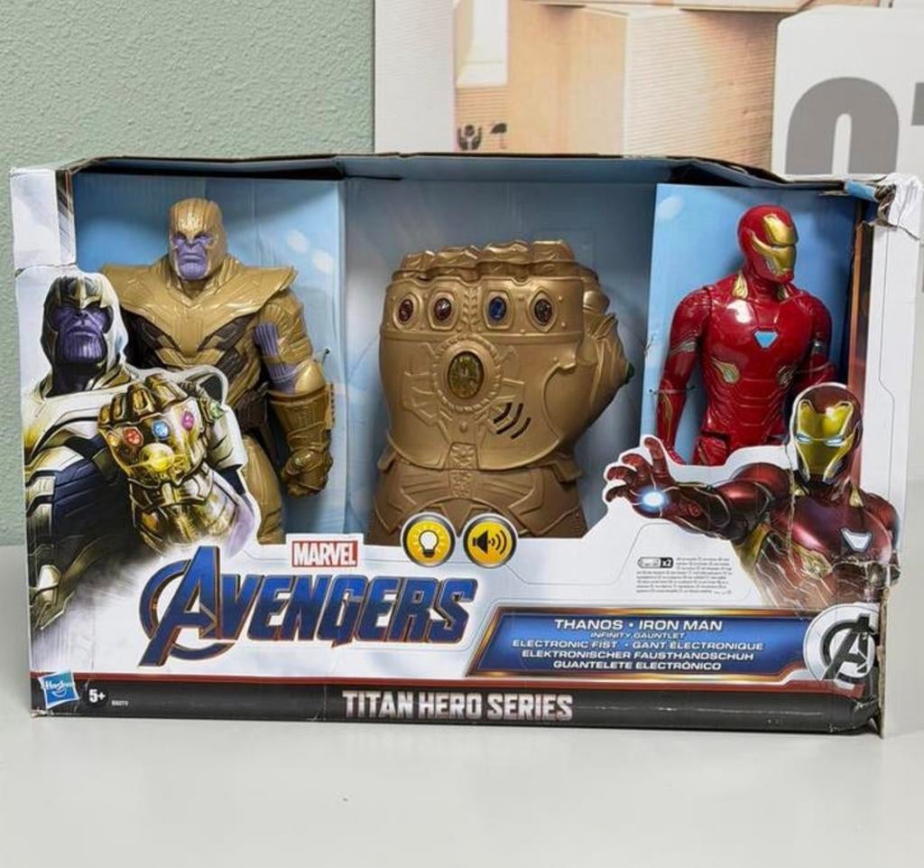 Marvel Avengers Thanos & Iron Man + Infinity Handschoen set, Verzamelen, Actiefiguur of Pop, Nieuw, Ophalen of Verzenden, H