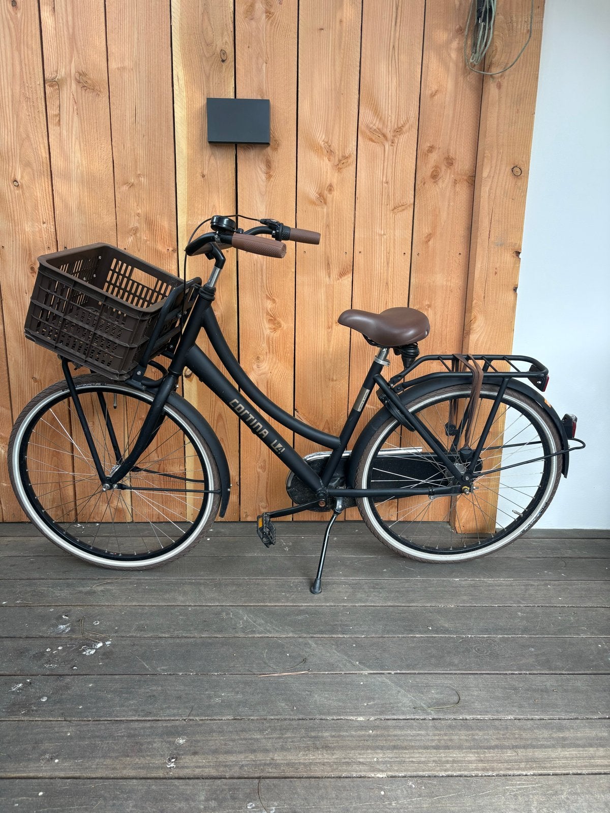 Zwarte Cortina fiets, 26 inch, Ophalen, Gebruikt, 26 inch of meer, Versnellingen