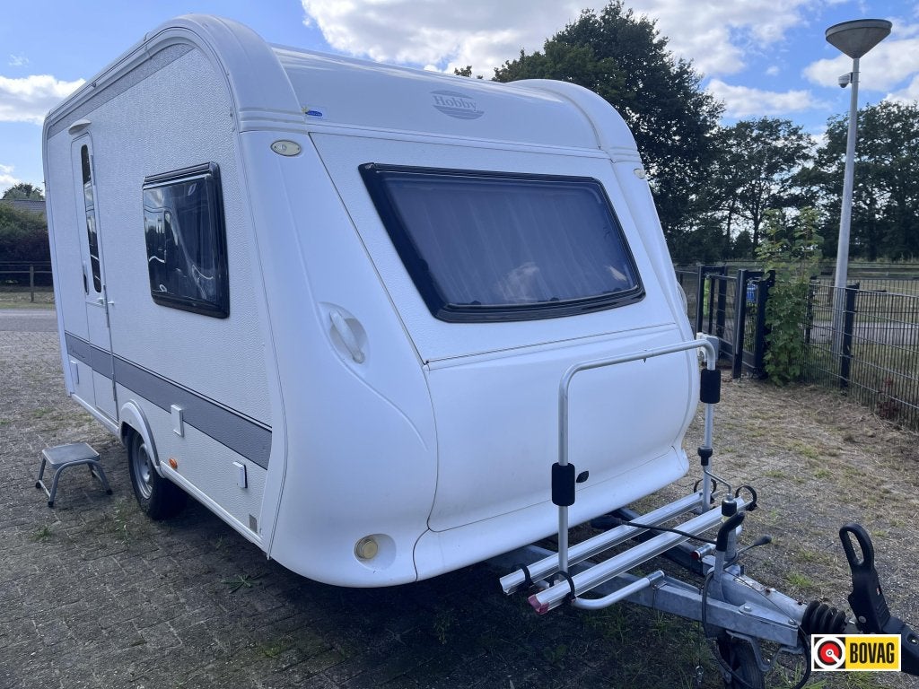 Hobby De Luxe 380 TB zeer compact, Overige typen, Standaardzit, Hobby, Tot en met 2