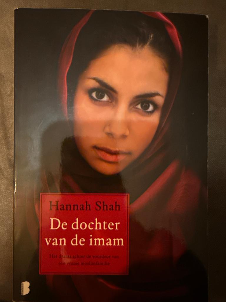 De dochter van de imam, Ophalen of Verzenden, Zo goed als nieuw, Nederland, Hannah Shah