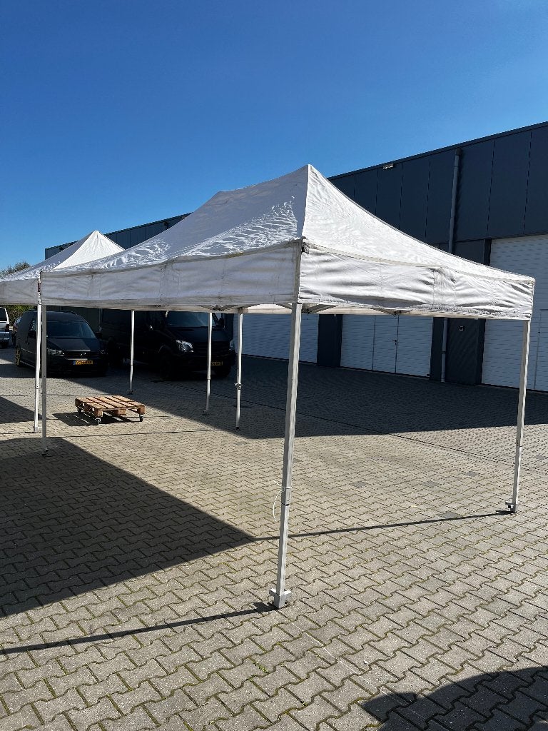 Easy-up party tent. 3X4,5 meter. Stevig alu frame., Ophalen, Gebruikt, Opvouwbaar, Minder dan 4 meter