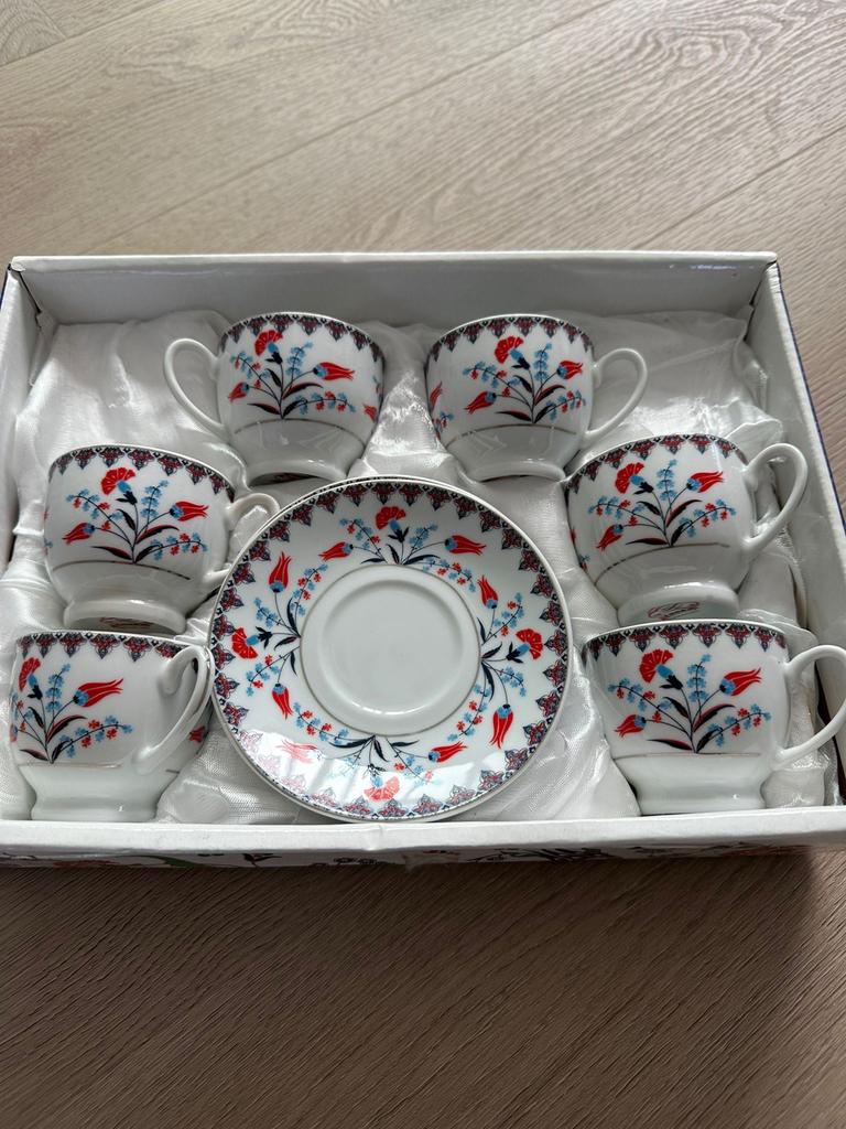 Turkse Koffie Set - 12-delig Porselein met Motief, Nieuw, Ophalen of Verzenden, Overige stijlen, Kop(pen) en/of Schotel(s)