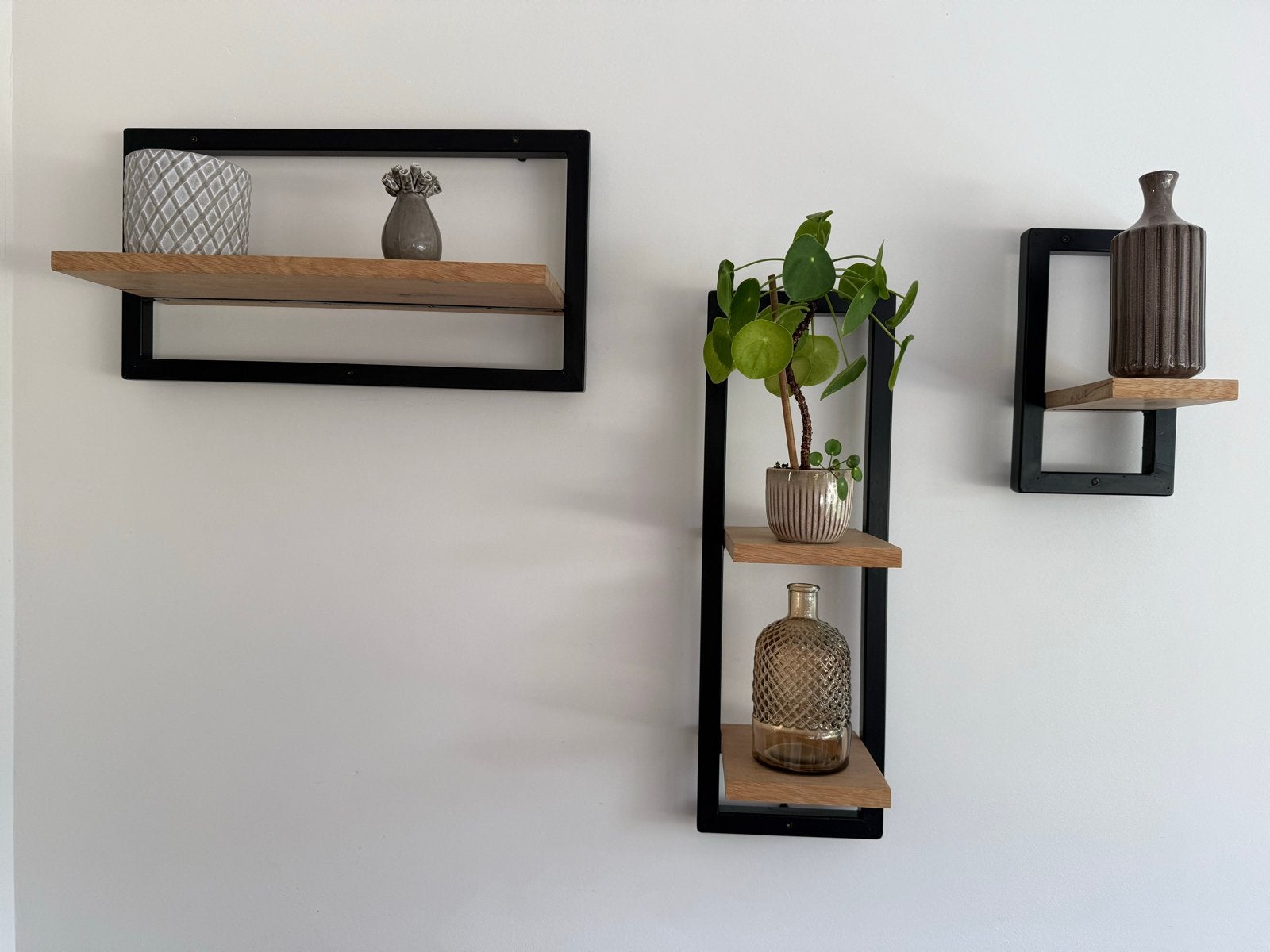 One-off set van 3 wandplanken met zwart metalen frame + hout, Ophalen, Zo goed als nieuw