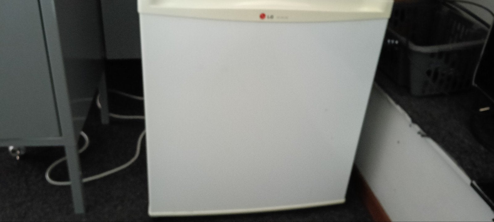 LG Mini Koelkast - Compact en Handig, Ophalen of Verzenden, Minder dan 75 liter, Zonder vriesvak, Gebruikt