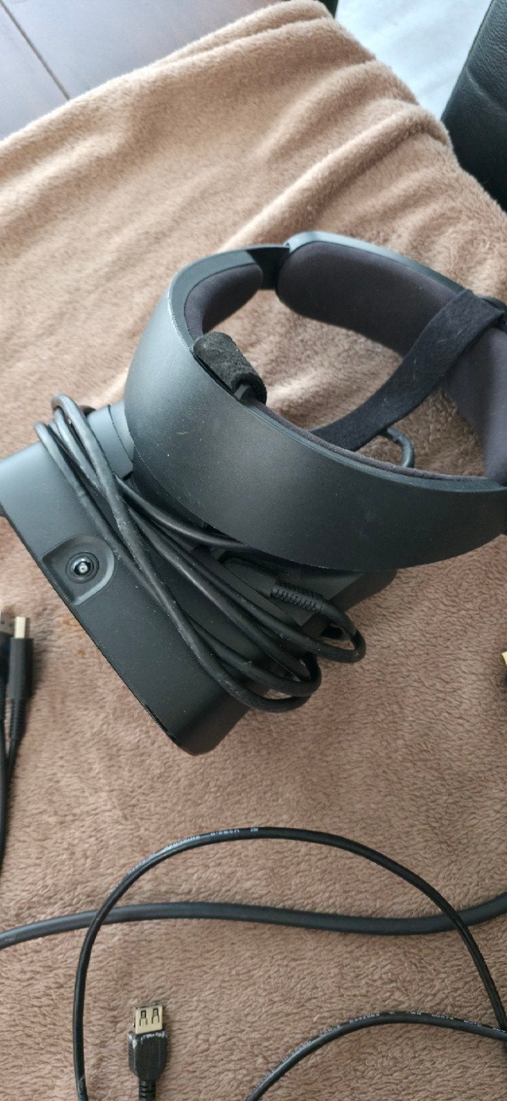 Oculus Rift S VR-headset met controllers en verleng kabels, Ophalen of Verzenden, Gebruikt, VR-bril, Pc