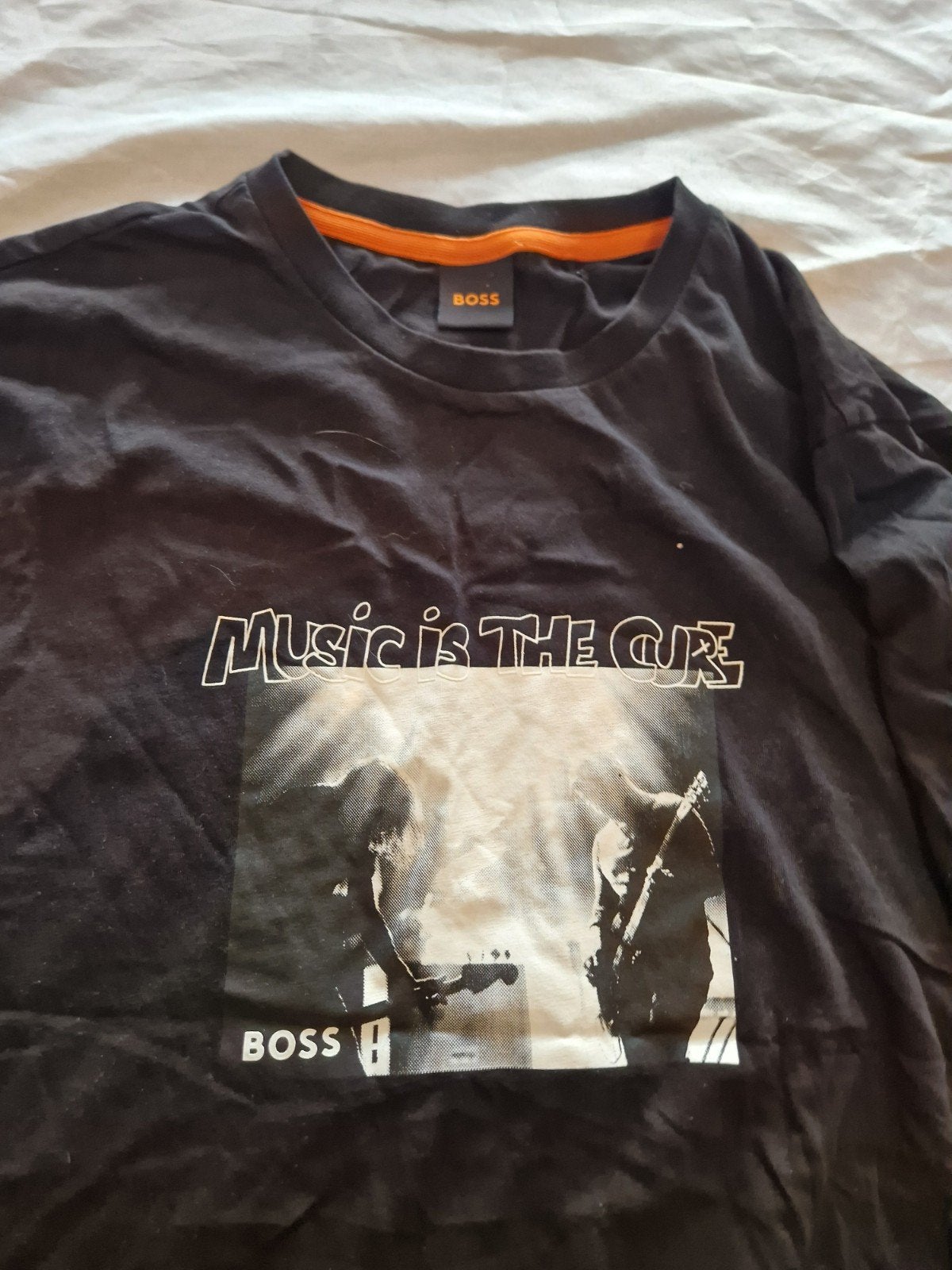 BOSS T-shirt 'Music is the Cure' - Zwart, Maat L, Kleding | Heren, Ophalen of Verzenden, BOSS