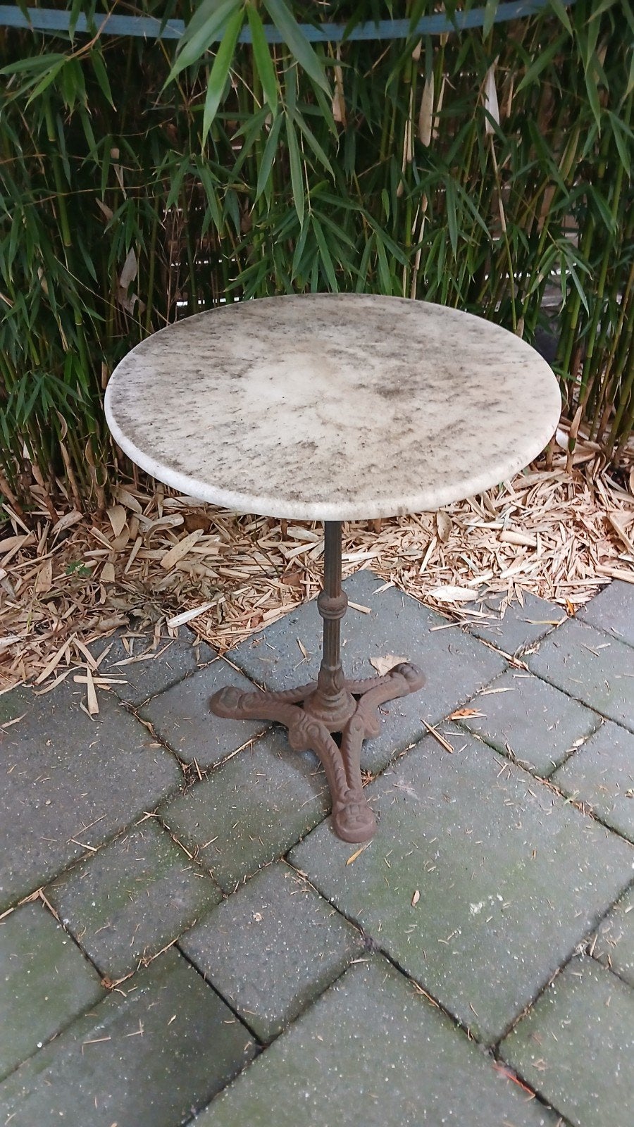 Vintage ronde marmeren terras tuin bistro tafel gietijzer, Ophalen, Gebruikt, Rond, Overige materialen