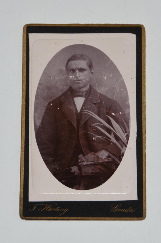 Antieke foto man 1880 Harting Gouda Carte de Visite CDV, Verzenden, Voor 1940, Gebruikt, Overige onderwerpen
