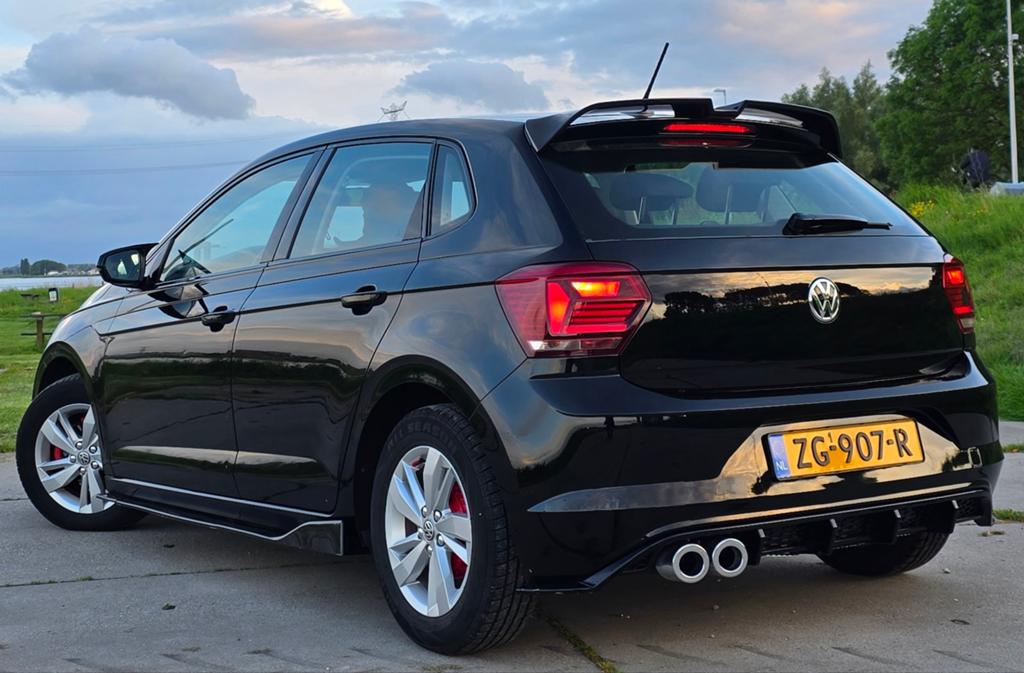 Volkswagen Polo 1.0 TSI 80pk 2019 Zwart, Auto's, Volkswagen, Voorwielaandrijving, 40 €/maand, Zwart, Zwart