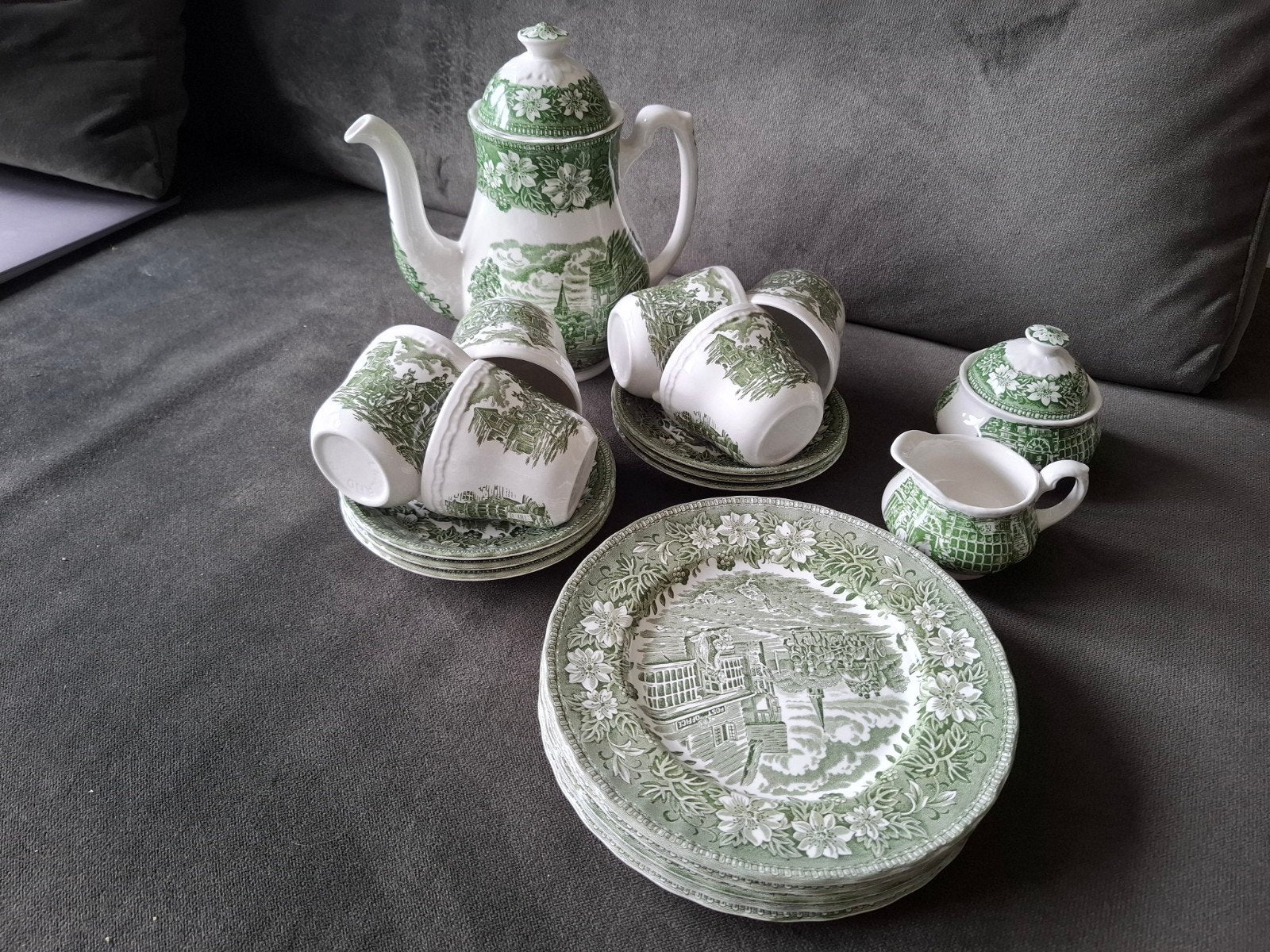 Royal Tudor Ware Coaching Taverns Servies - 20-delig, Ophalen