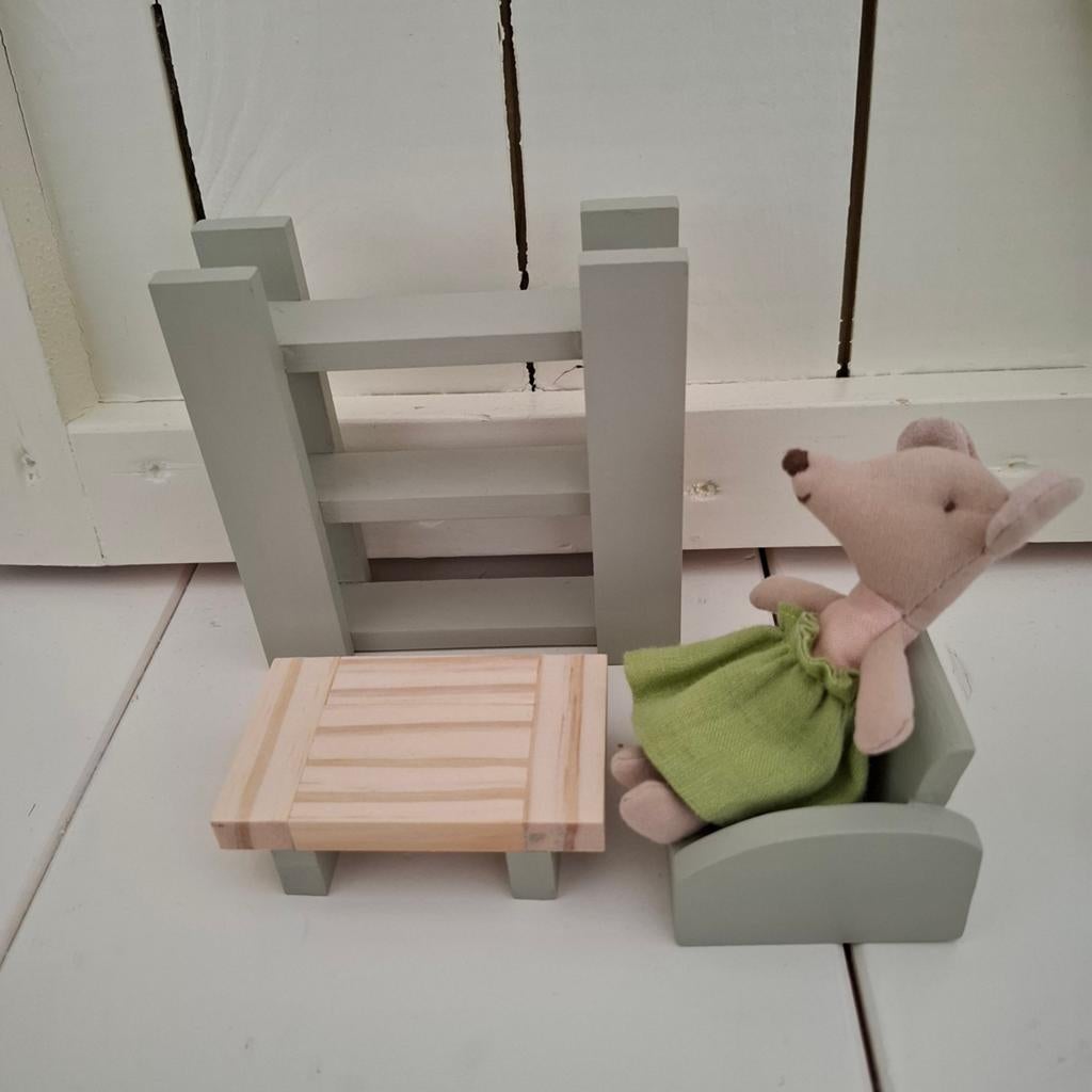 Poppenhuis meubeltjes,woonkamer, zithoek, Verzamelen, Poppenhuizen en Toebehoren, Ophalen of Verzenden, Zo goed als nieuw, Poppenhuis