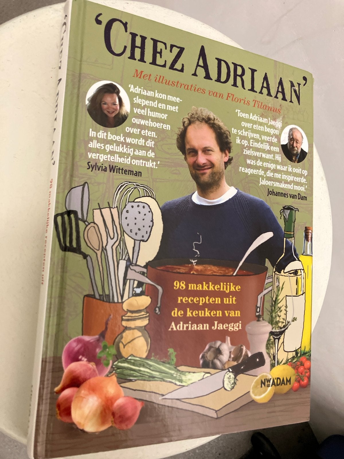 Chez Adriaan: 98 makkelijke recepten uit de keuken van Adria, Boeken, Kookboeken, Ophalen of Verzenden, Zo goed als nieuw, Nederland en België