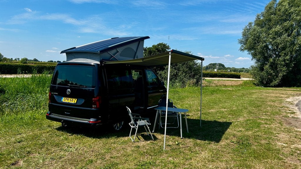 Volkswagen T6 California Ocean Black 204 DSG 4-Motion, Automaat, 4 stoelen, 2500 kg, Zwart