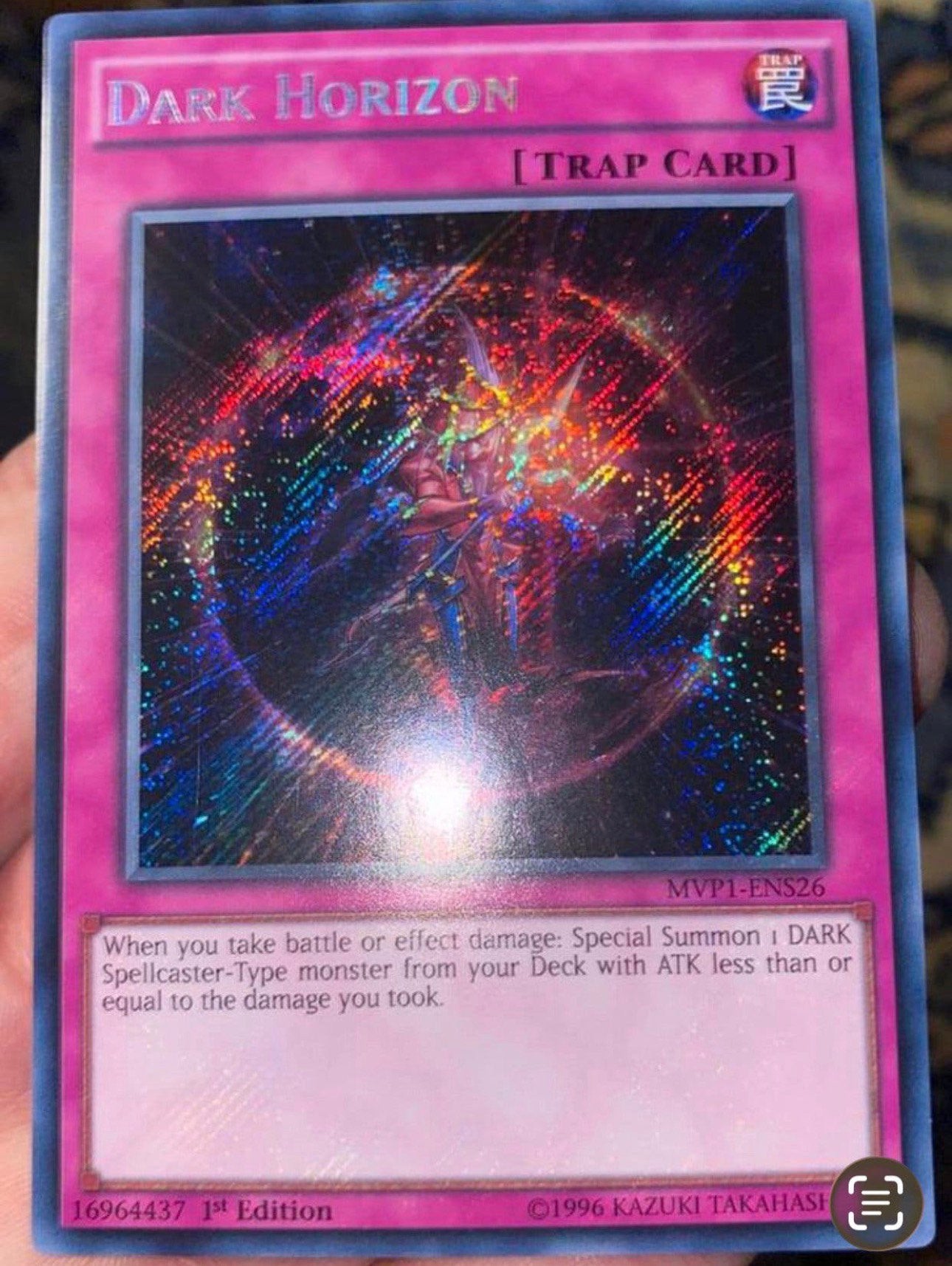 Yu-Gi-Oh! Dark Horizon MVP1 1st Edition !, Ophalen of Verzenden, Zo goed als nieuw, Losse kaart, Foil