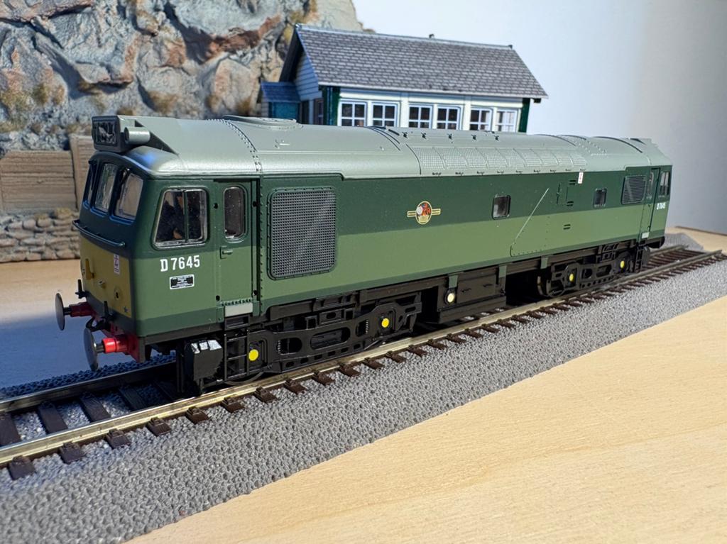 Bachmann Class 25 diesel loc, Zo goed als nieuw, Analoog, Gelijkstroom, Locomotief