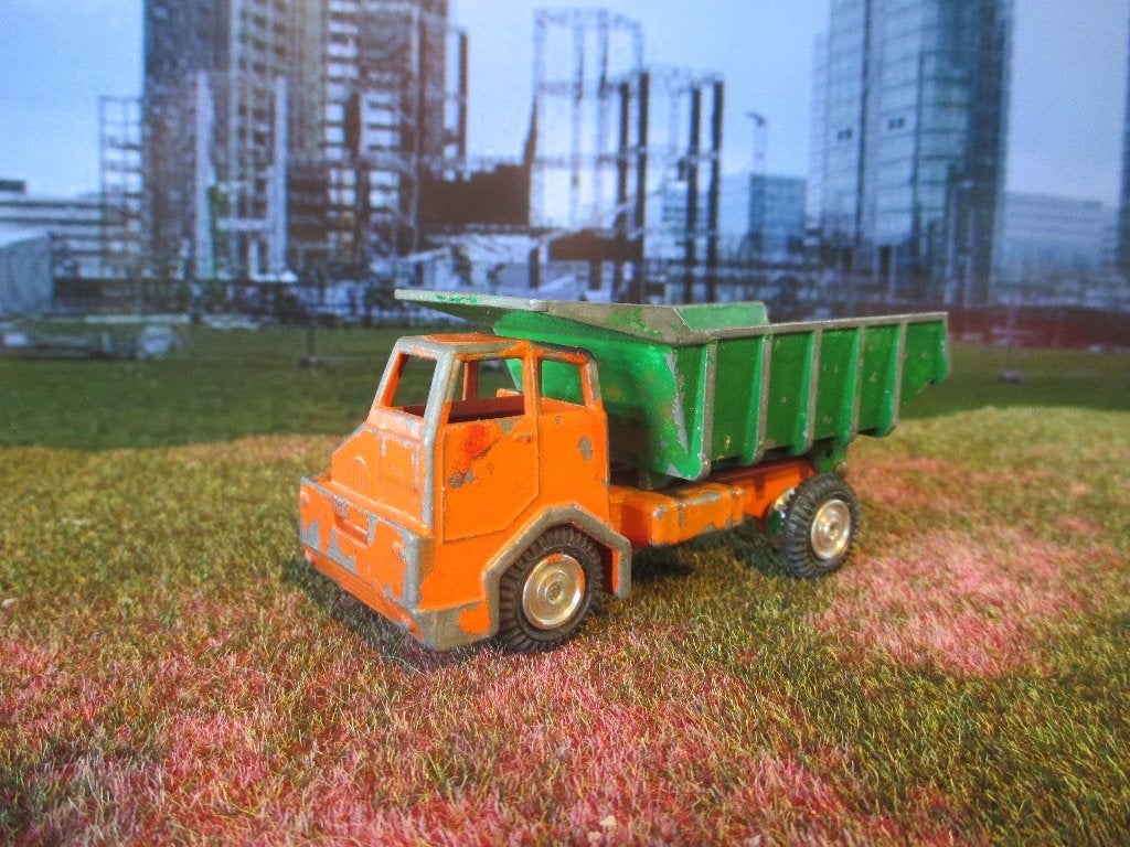 1/?? Faun Meiller Kipper Gama oranje + groen, Hobby en Vrije tijd, Modelauto's | 1:50, Ophalen of Verzenden, Gebruikt, Bus of Vrachtwagen