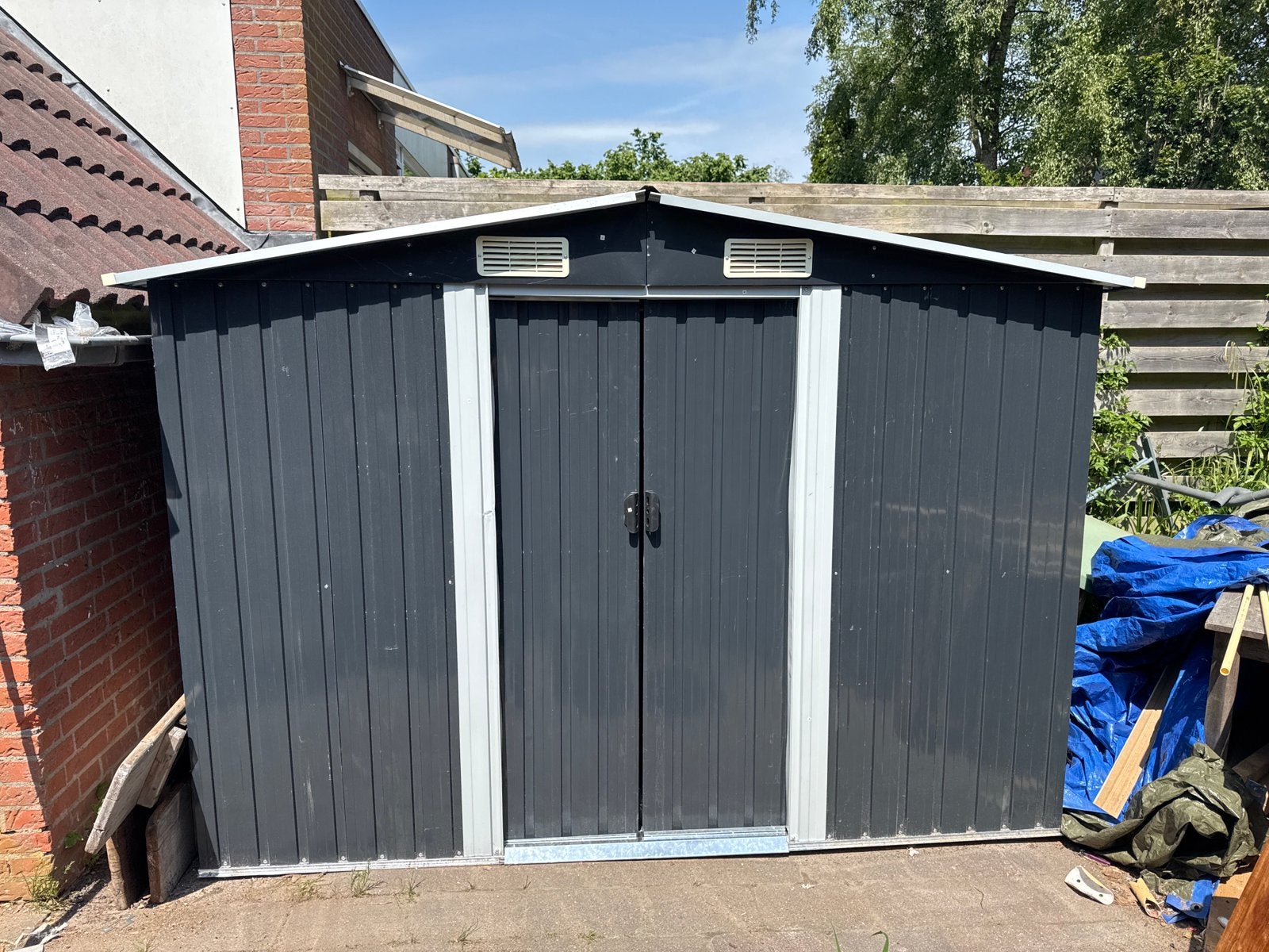 Tuinhuis/ metalen opberging / fietsenschuur, Schuur, Zonder ramen, Metaal, Ophalen