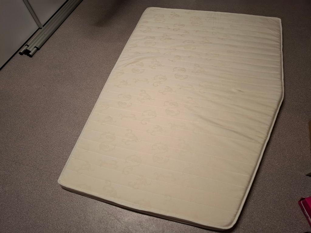 Topper frans bed matras, Caravans en Kamperen, Caravan accessoires, Ophalen, Zo goed als nieuw