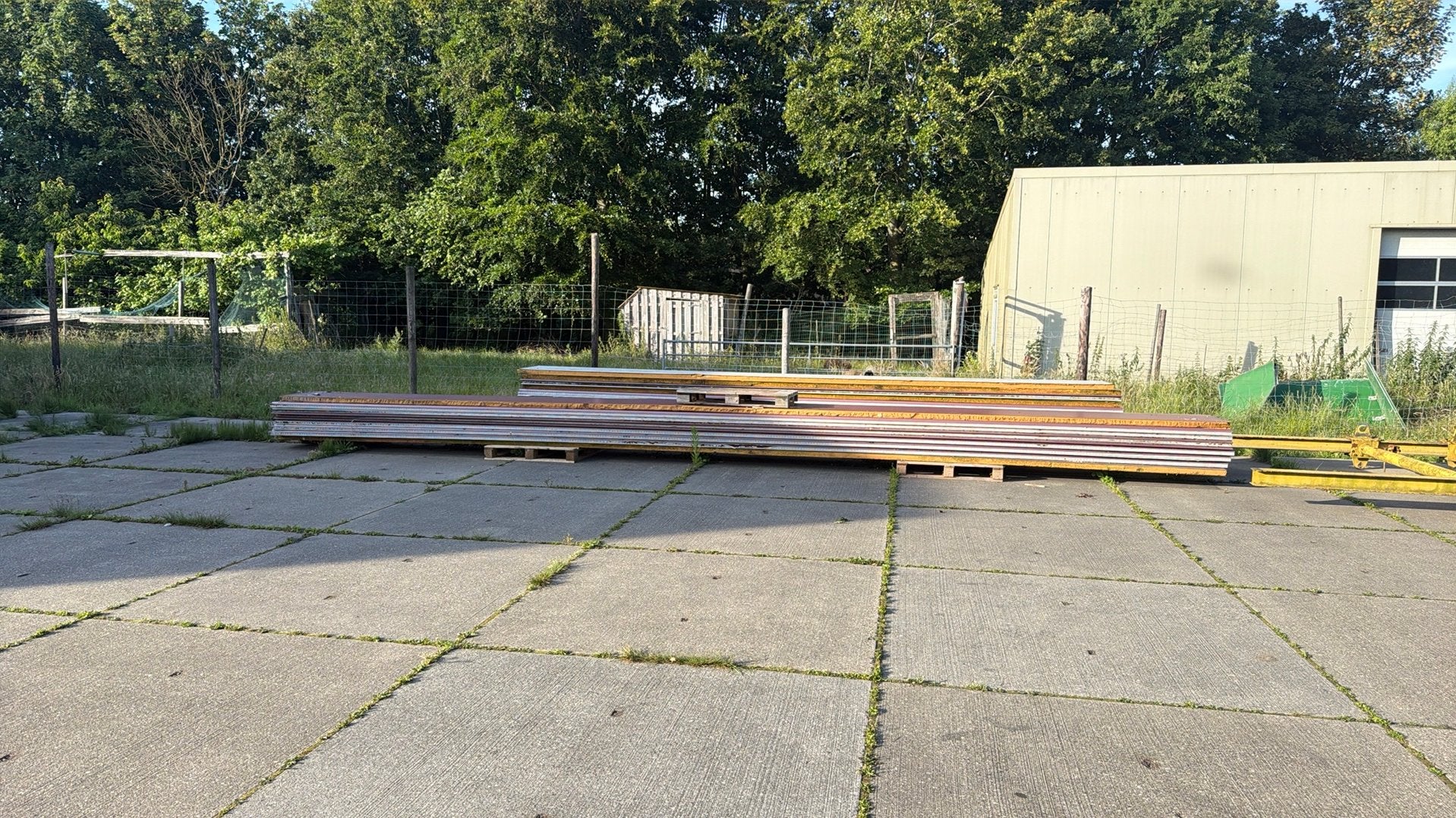 Gebruikte Sandwichpanelen 60mm Roodbruin - 100-150m², Ophalen, Gebruikt, Overige materialen, 50 tot 100 mm