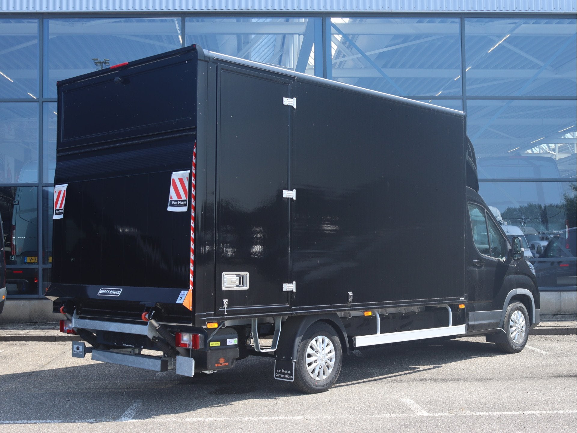 Maxus eDeliver 9 L4 Business DEAL 65 kWh | BAK+KLEP/AIRCO/CA, Stof, Gebruikt, Zwart, Met garantie (alle)