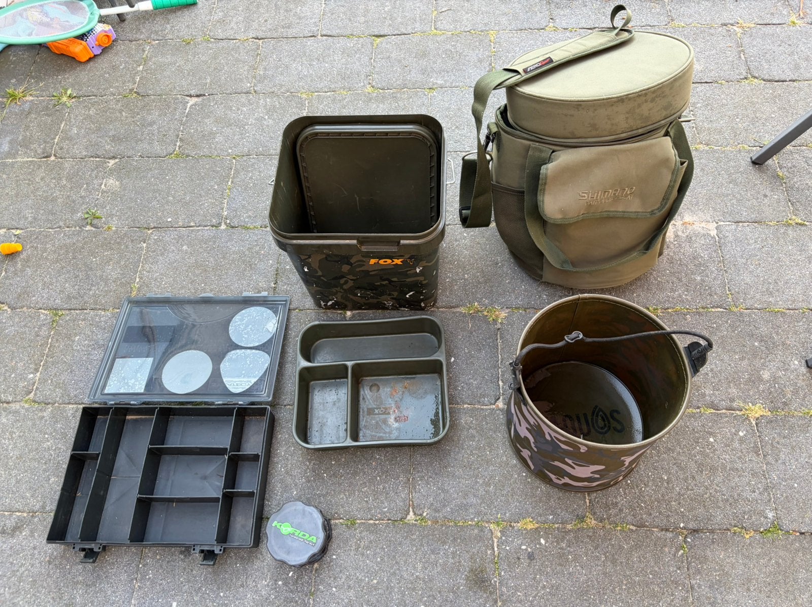 Tacklebox, krusha korda, shimano bait bag, fox water bucket, Ophalen of Verzenden, Gebruikt, Overige typen